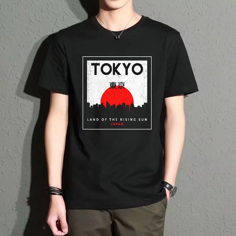 Street Fashion In Tokyo - Men's Black Round-Neck Short-Sleeved T-Shirt with