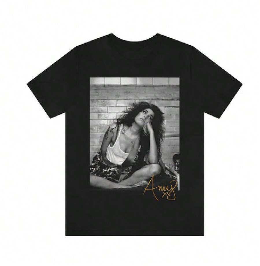 Urban Street Shirt Amy Winehou - đánh giá và giá Street Fashion Pose