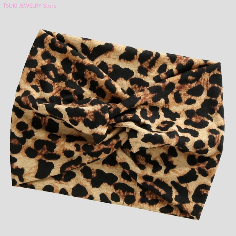 62KE Comfortable Leopard Patte - đánh giá và giá Street Fashion Reference