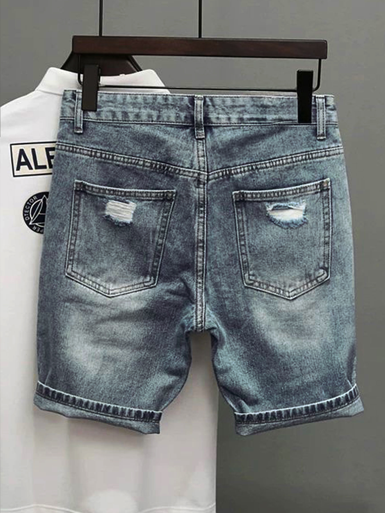 Light Blue Denim Shorts Men's  - đánh giá và giá Distressed Jean Rip